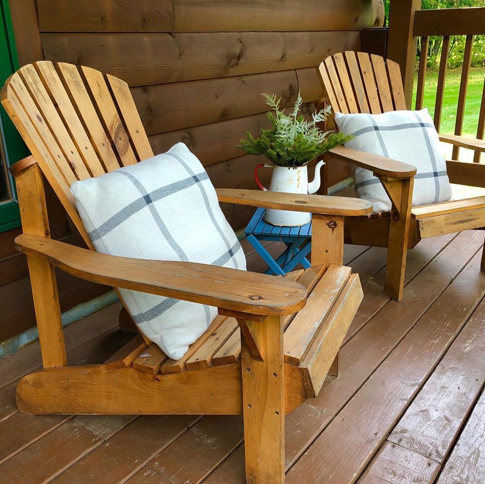Log Cabin Front porch with pine adirondack chairs and pillows, Sheridan Interiors Inc., Cornwall, Ottawa
