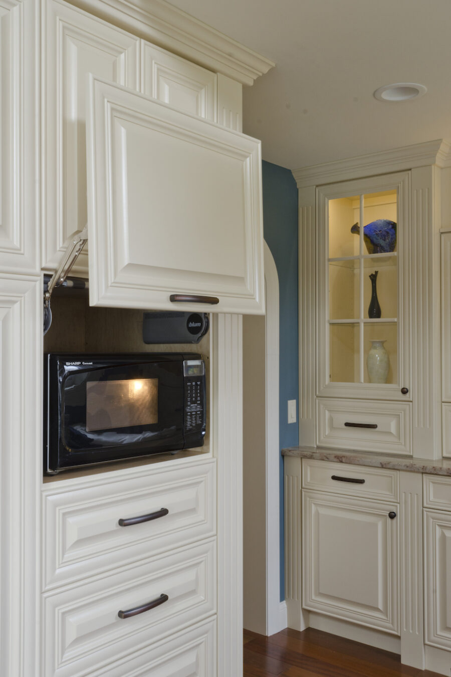 hidden-microwave-kitchen-storage-design