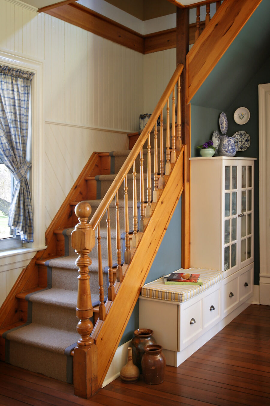 staircase-detail-finch-ontario-interior-design