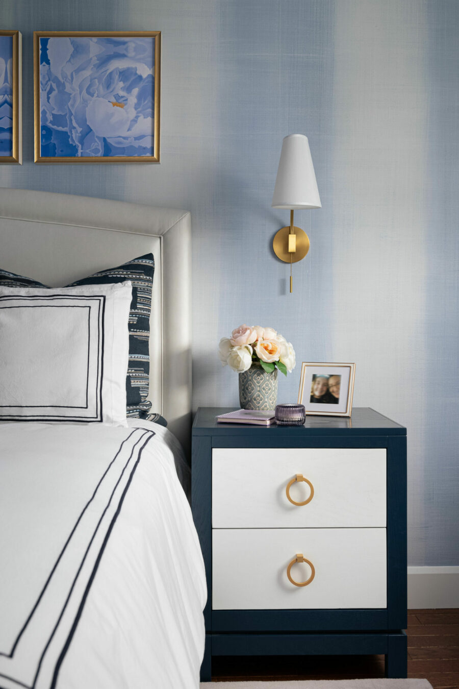 sheridan-interiors-teen-bedroom-navy-white-nightstand