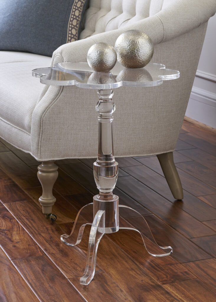 Clear acrylic scalloped accent table, Sheridan Interiors, luxury interior designer with exclusive furnishings and accessories, serving Ottawa, Cornwall and surrounding areas